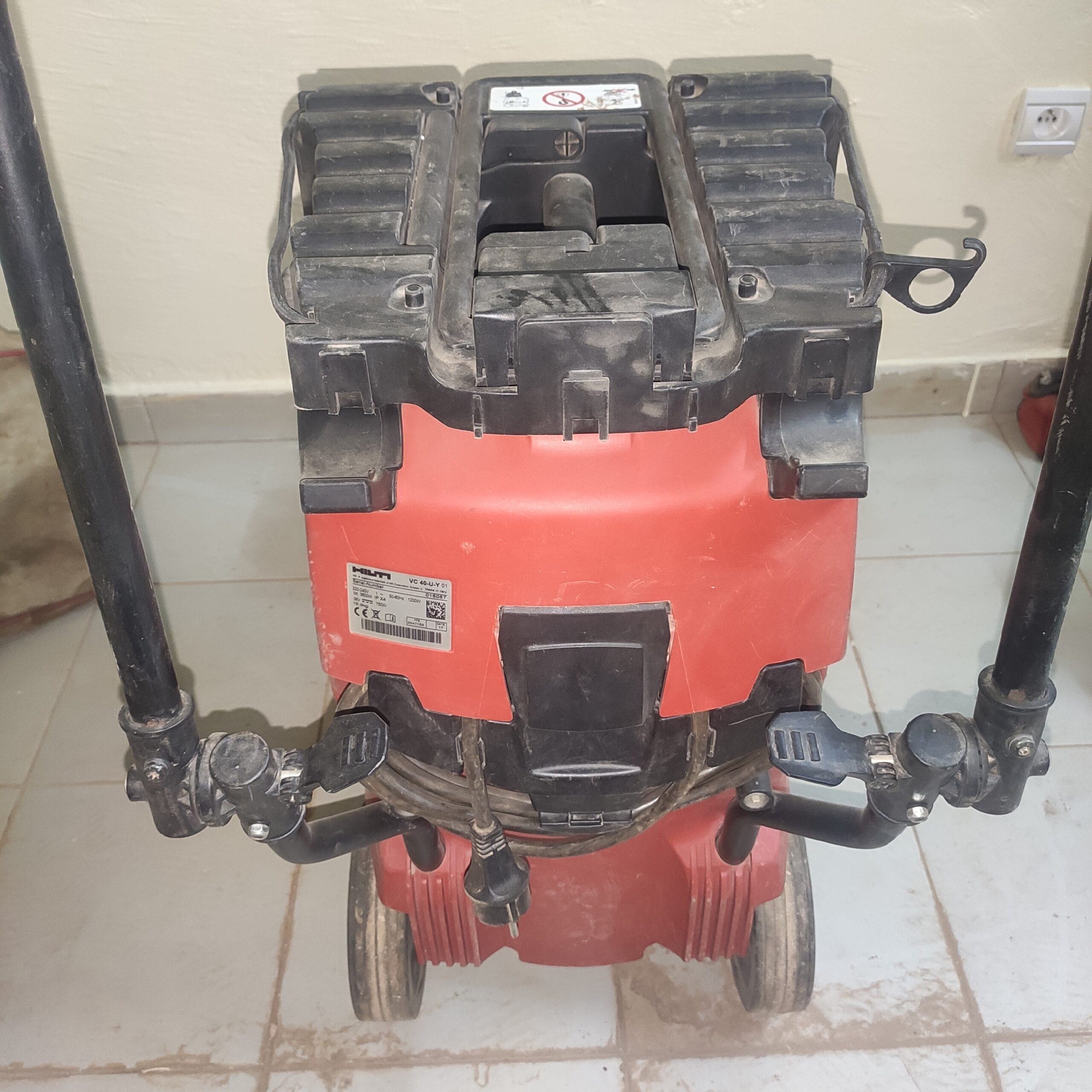 Aspirateur HILTI VC 40-U-Y 01